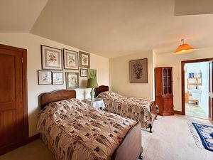 Photo 22- click for photo gallery